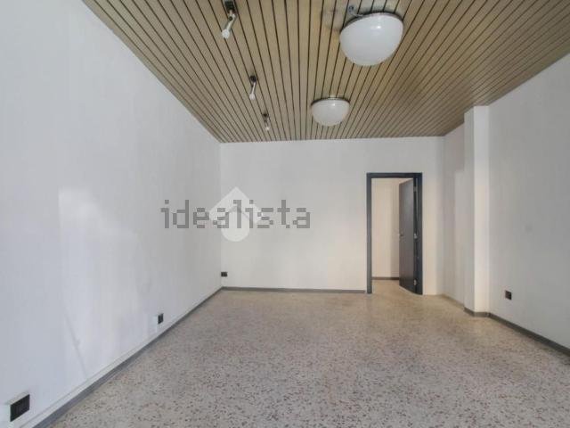 Locale Commerciale in vendita a Unione dei comuni del Distretto Ceramico, Sassuolo