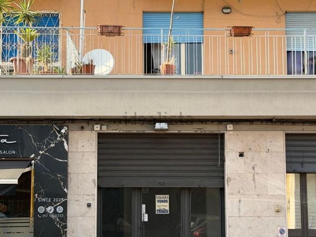 Locale Commerciale in vendita a Centro storico, Catania