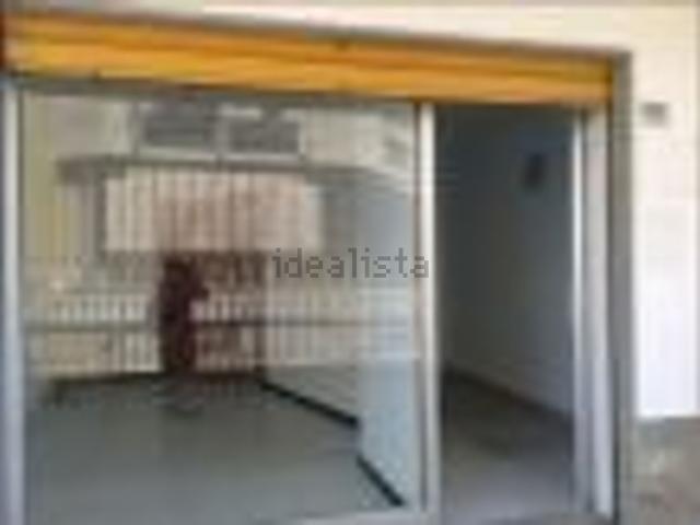 Locale Commerciale in vendita a Caramagnetta, Imperia