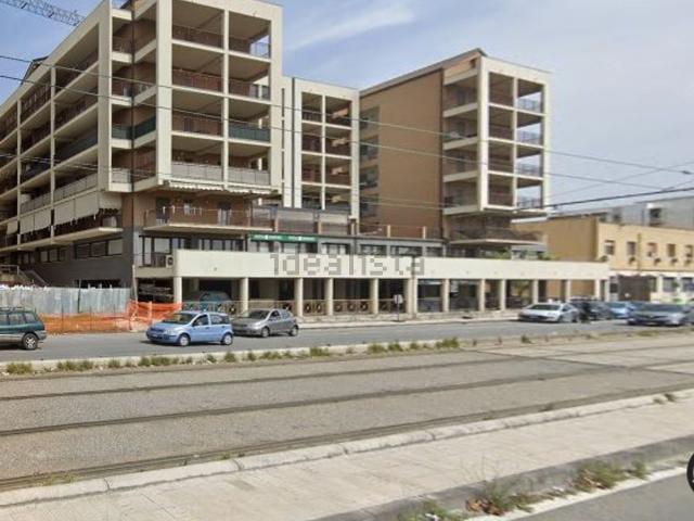 Locale Commerciale in vendita a III Circoscrizione, Messina