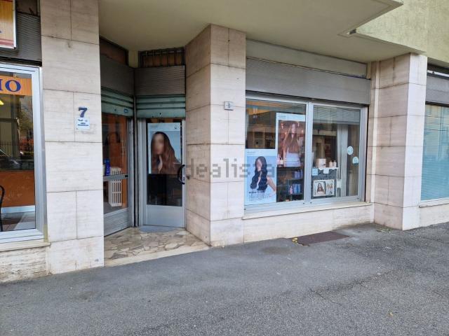 Locale Commerciale in vendita a Cellio con Breia, Piemonte