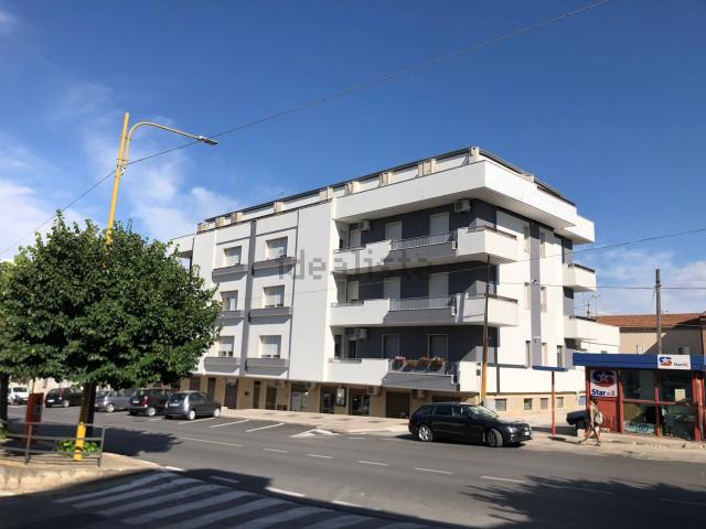 Locale Commerciale in vendita a Puglia, Foggia