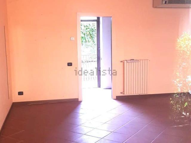 Locale Commerciale in vendita a Comunità Montana Valli del Verbano, Gavirate
