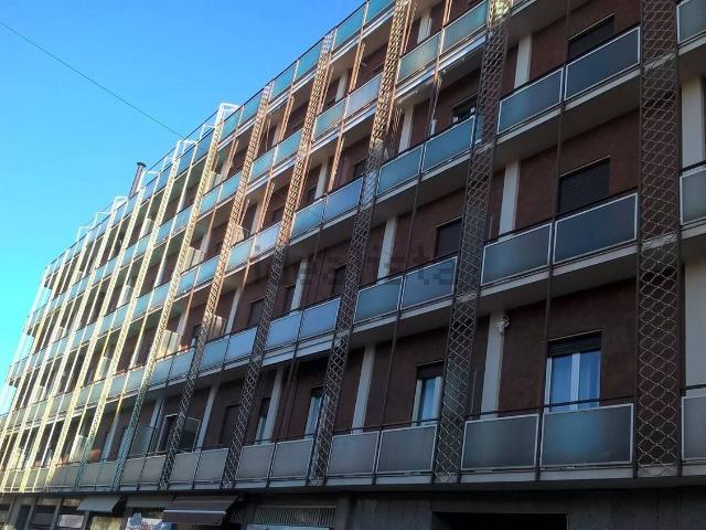 Locale Commerciale in vendita a Volta-Prealpi, Saronno