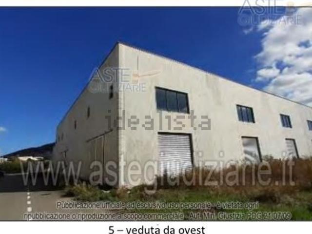 Locale Commerciale in vendita a Monastir, Sardigna/Sardegna