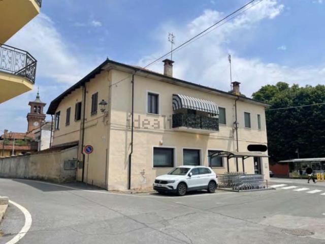Locale Commerciale in vendita a Piemonte, Cuneo