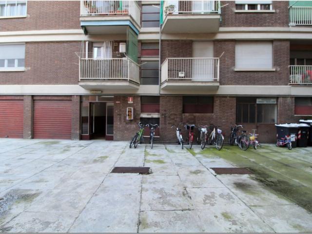 Locale Commerciale in vendita a Bicocca, Novara