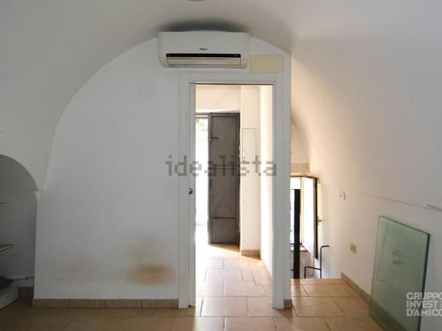 Locale Commerciale in vendita a Ostuni