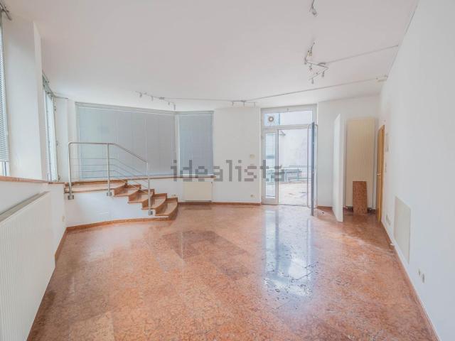 Locale Commerciale in vendita a Burggrafenamt - Burgraviato, Merano - Meran