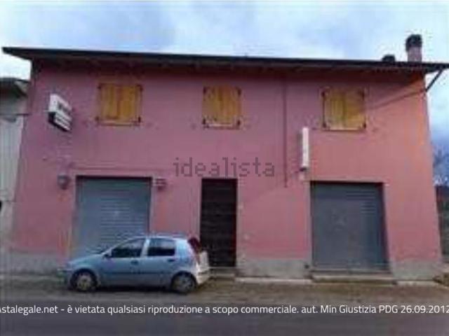 Locale Commerciale in vendita a Marche, Pesaro E Urbino