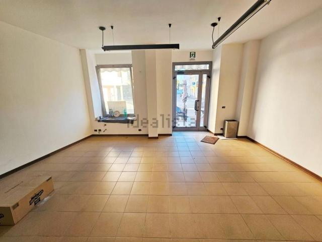 Locale Commerciale in vendita a San Rocco / Podturn, Gorizia