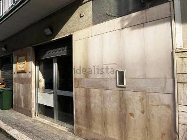 Locale Commerciale in vendita a Puglia, Barletta-andria-trani