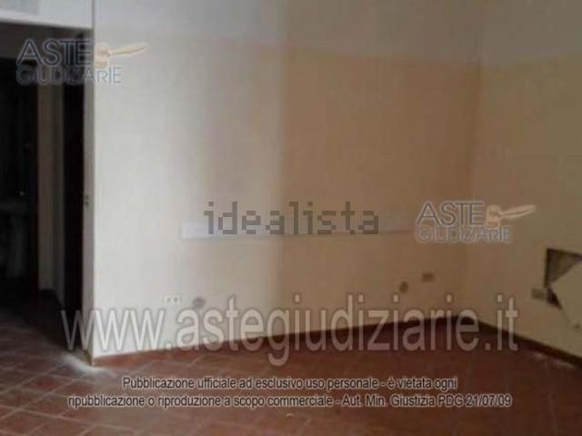 Locale Commerciale in vendita a Puglia, Bari