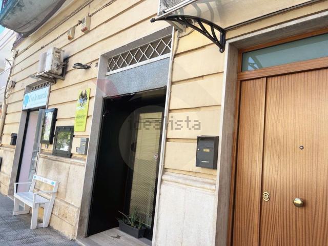 Locale Commerciale in vendita a Modugno, Bari