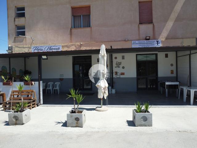 Locale Commerciale in vendita a Nicosia, Sicilia