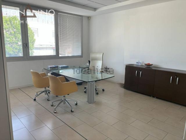 Locale Commerciale in vendita a Camin, Padova