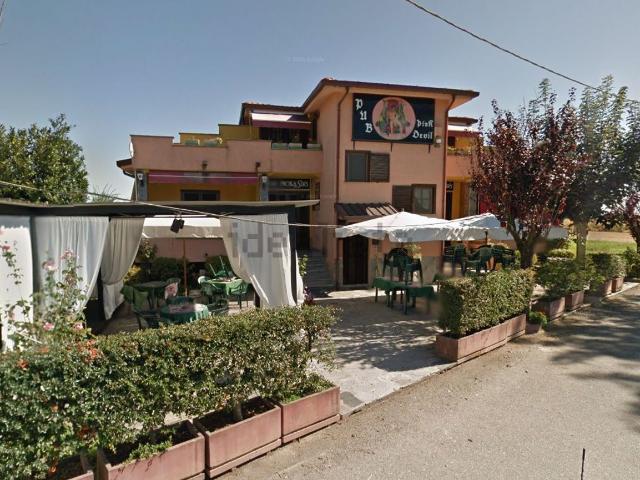 Locale Commerciale in vendita a Piemonte, Novara