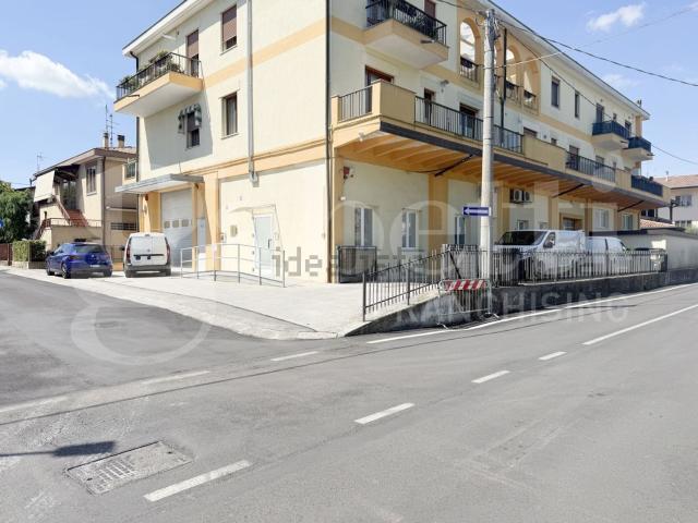 Capannone in vendita a Albignasego, Veneto