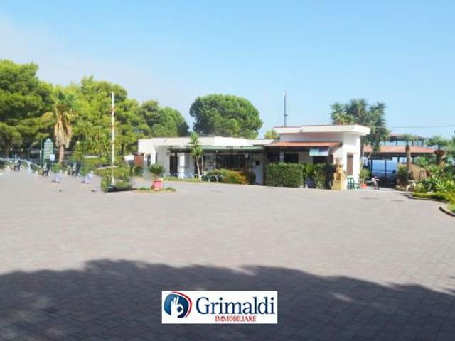 Locale Commerciale in vendita a Residence Rais Gerbi, Pollina