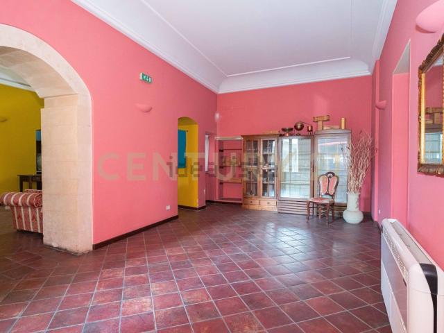 Locale Commerciale in vendita a Palazzolo Acreide, Sicilia
