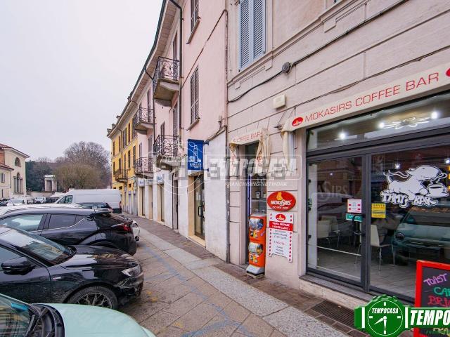 Locale Commerciale in vendita a Borgo Ticino, Pavia