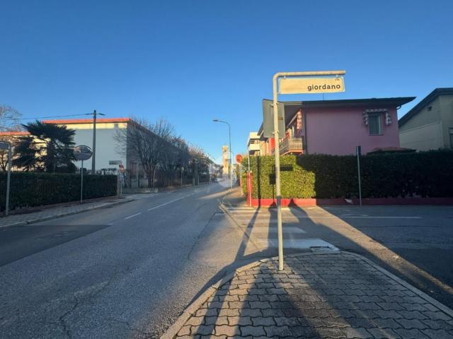 Locale Commerciale in vendita a Venezia