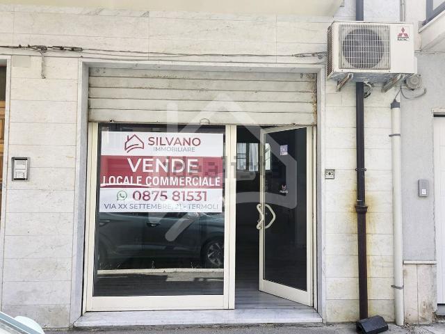 Locale Commerciale in vendita a Termoli, Molise