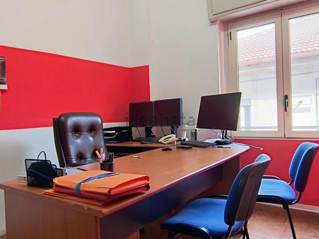 Locale Commerciale in vendita a San Giorgio, Giffoni Valle Piana