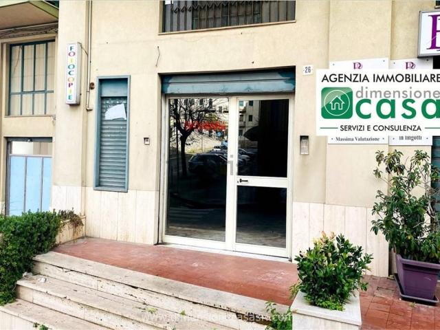 Locale Commerciale in vendita a San Cataldo, Sicilia