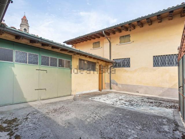 Locale Commerciale in vendita a Pievedizio, Mairano