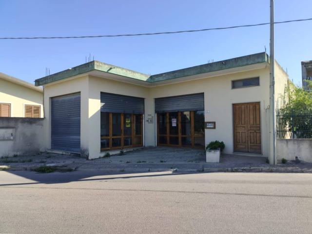Locale Commerciale in vendita a Sanluri, Sardigna/Sardegna