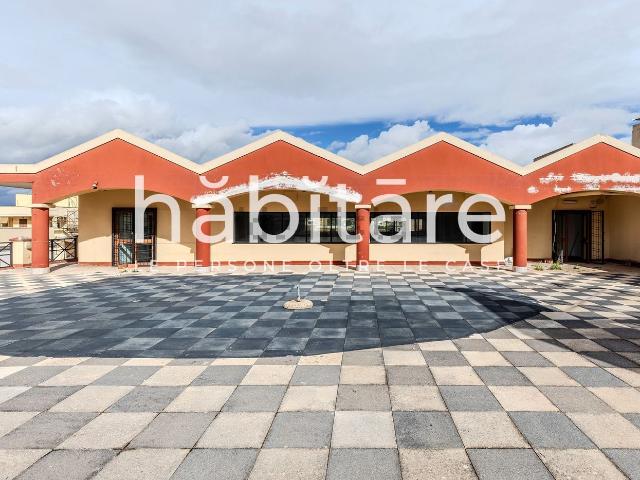 Locale Commerciale in vendita a San Giuseppe - Santa Teresa - Parteolla, Cagliari