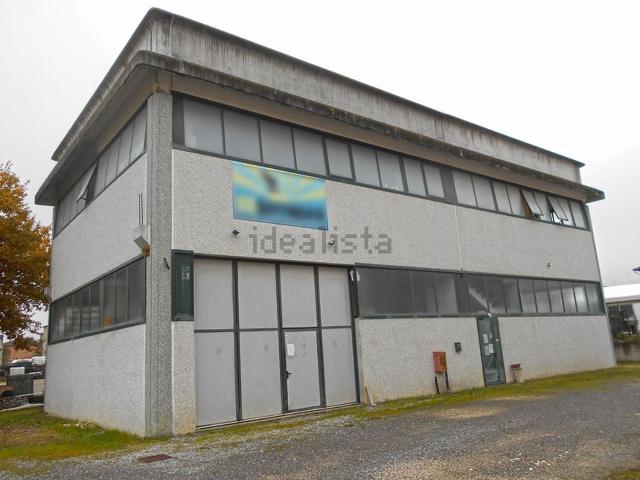 Locale Commerciale in vendita a Torrita, Toscana