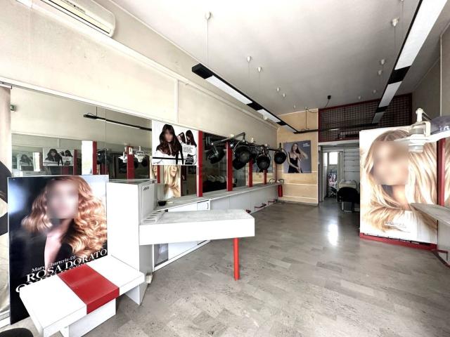 Locale Commerciale in vendita a Sclavons, Cordenons