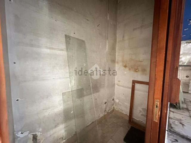Locale Commerciale in vendita a Municipalità 7, Campania