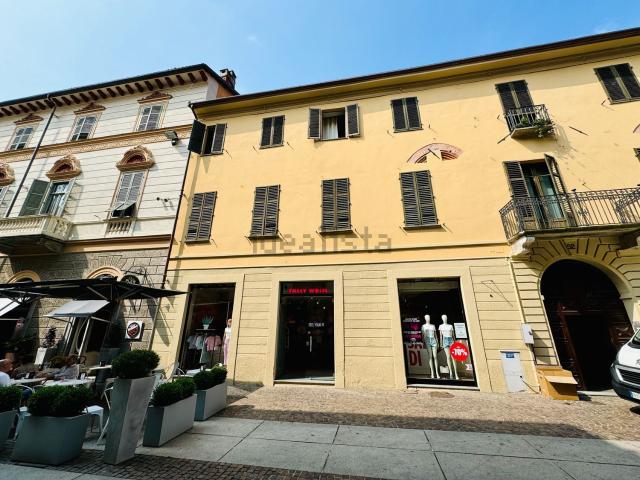 Locale Commerciale in vendita a Piemonte, Torino
