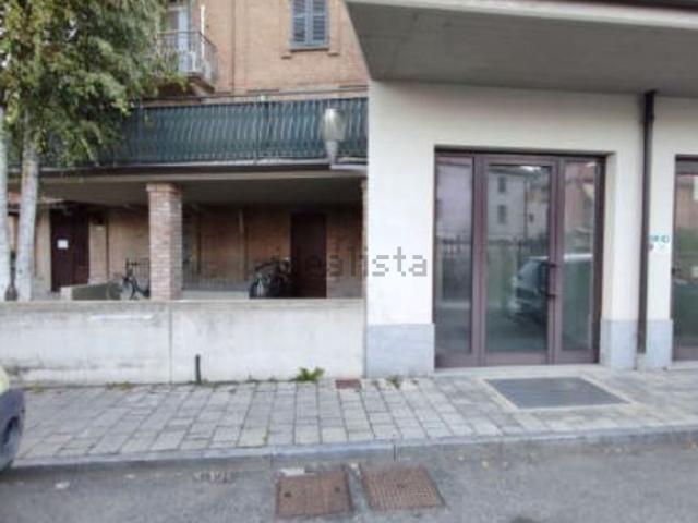 Locale Commerciale in vendita a Piemonte, Asti