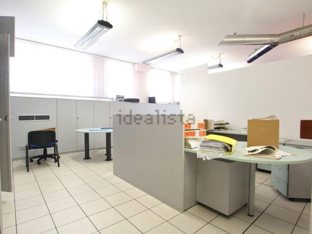 Locale Commerciale in vendita a Unione dei comuni Valle del Savio, Cesenà