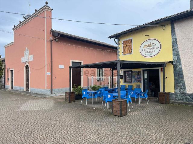 Locale Commerciale in vendita a Piemonte, Alessandria