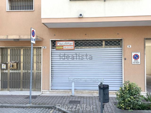 Locale Commerciale in vendita a Brugine, Veneto