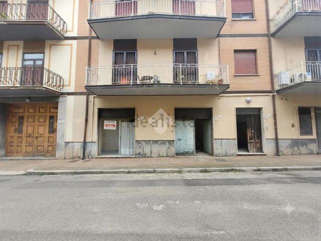 Locale Commerciale in vendita a Santa Caterina, Airola