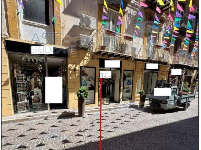 Locale Commerciale in vendita a Sottogas, Agrigento