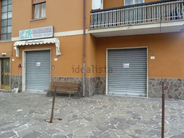 Locale Commerciale in vendita a Carsoli, Abruzzo