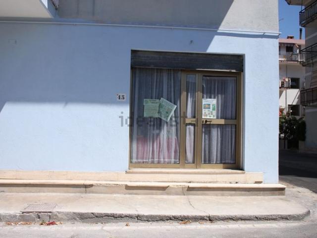Locale Commerciale in vendita a Monticello, Calabria