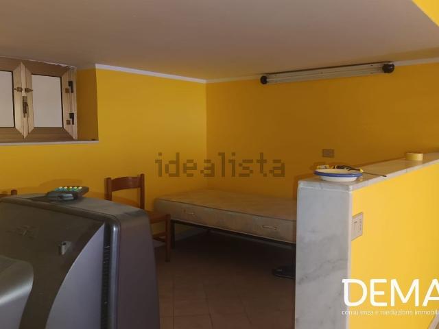 Locale Commerciale in vendita a III Circoscrizione, Messina