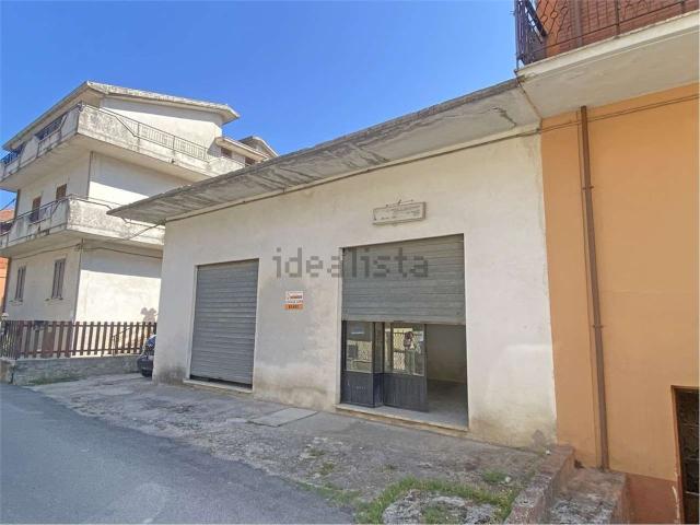 Locale Commerciale in vendita a Balsorano, Abruzzo