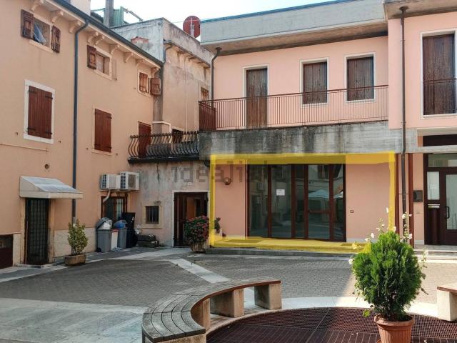 Locale Commerciale in vendita a Grezzana, Veneto