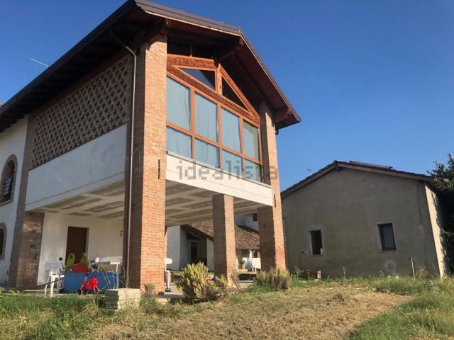 Locale Commerciale in vendita a Casteggio, Lombardia