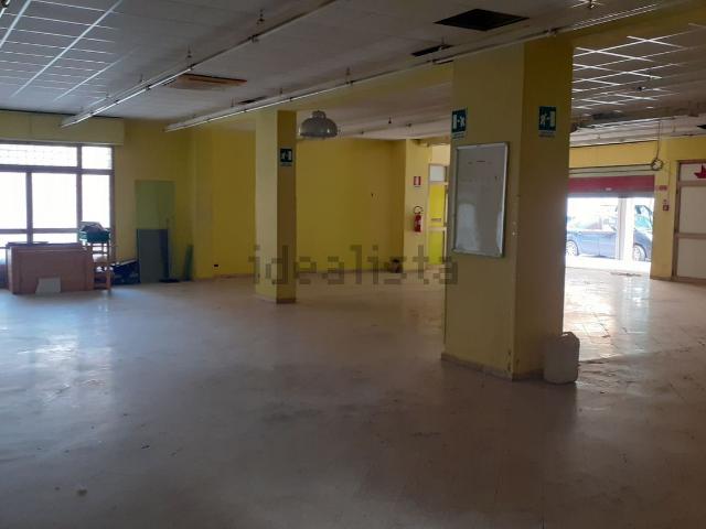 Locale Commerciale in vendita a Trapani, Sicilia