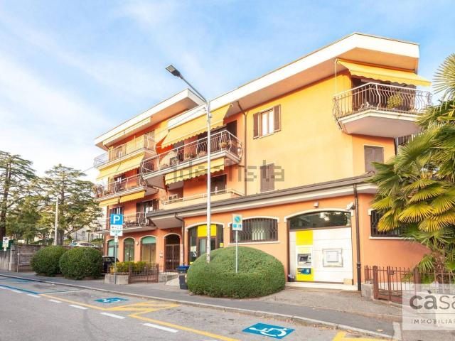 Locale Commerciale in vendita a Biumo Superiore, Varese